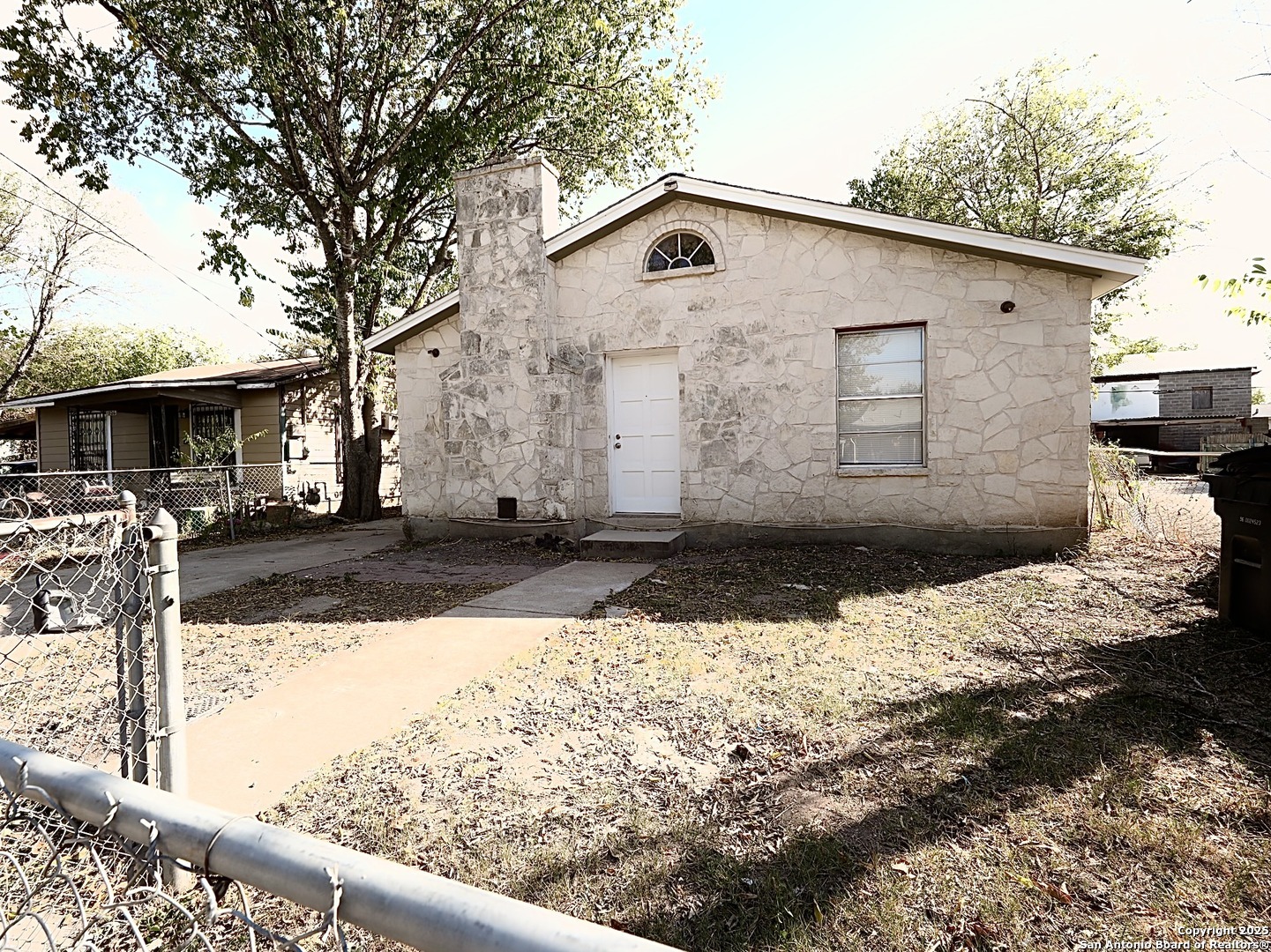 1330 Fenfield San Antonio TX 78211