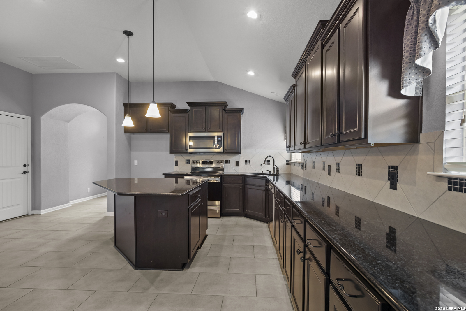 829 Laserra Cibolo TX 78108