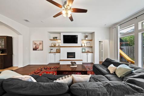 2978 Palomino Pass Seguin TX 78155