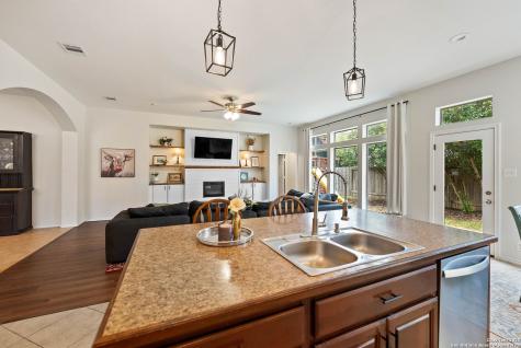2978 Palomino Pass Seguin TX 78155