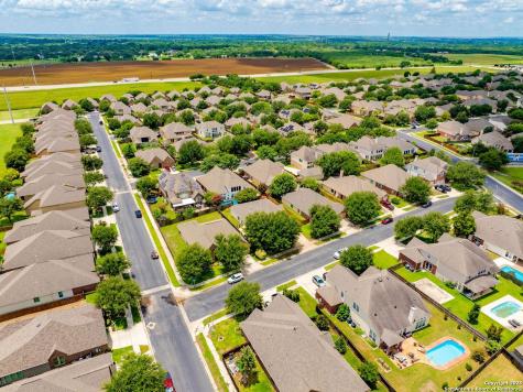 2978 Palomino Pass Seguin TX 78155