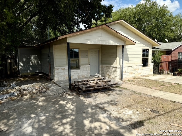 525 Saltillo San Antonio TX 78207