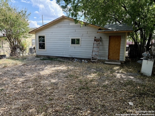 525 Saltillo San Antonio TX 78207