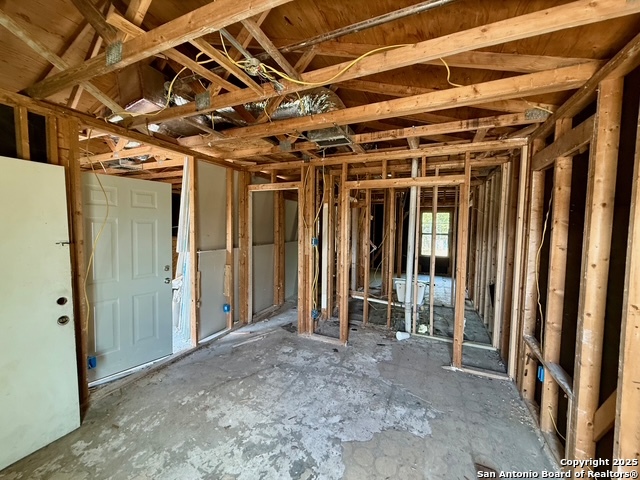 525 Saltillo San Antonio TX 78207