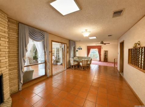 1210 Fontaine Drive San Antonio TX 78219