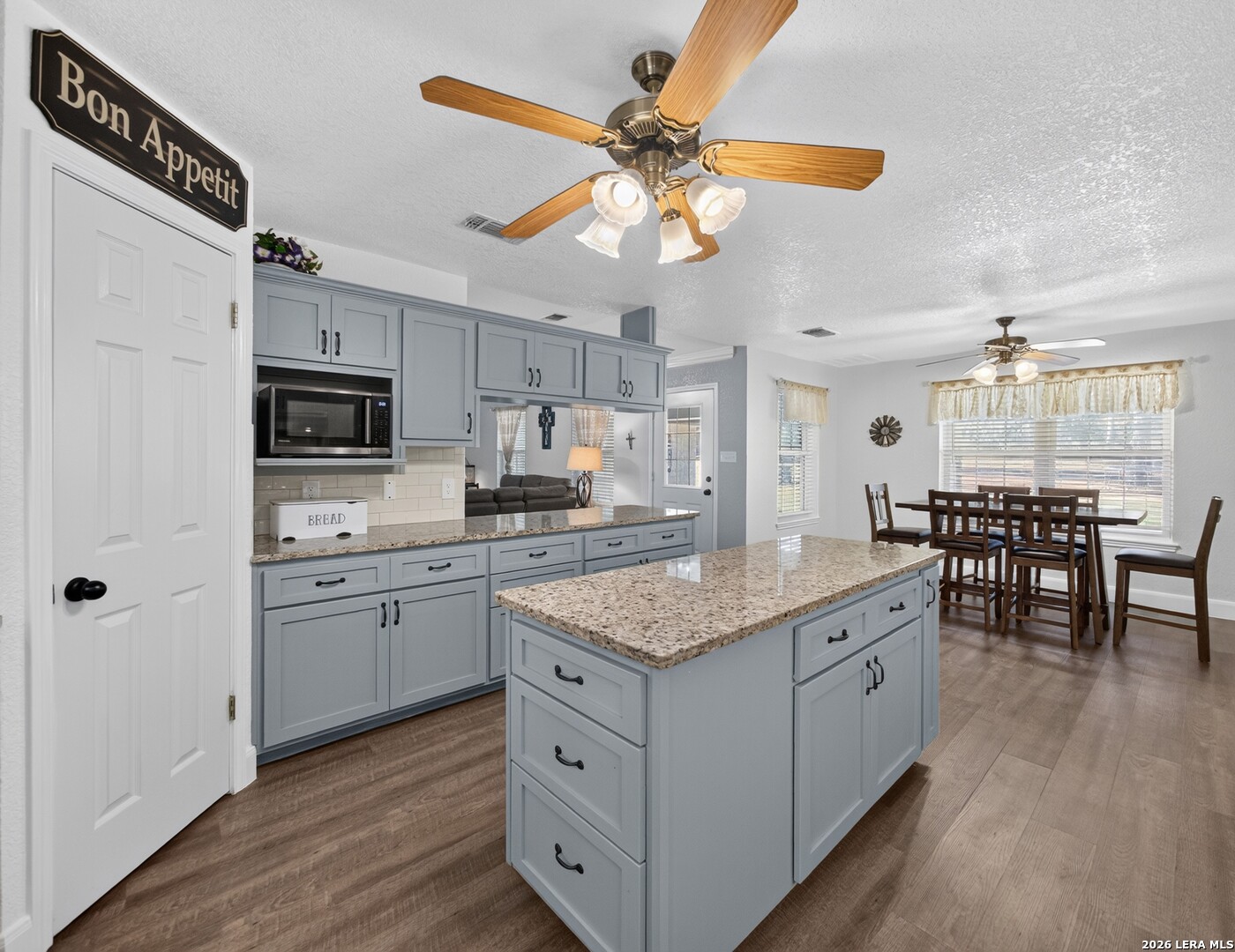 206 Deer Ridge Drive La Vernia TX 78121