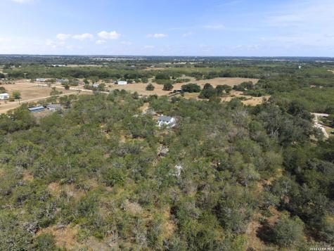 695 Fox Trotter Road Seguin TX 78155