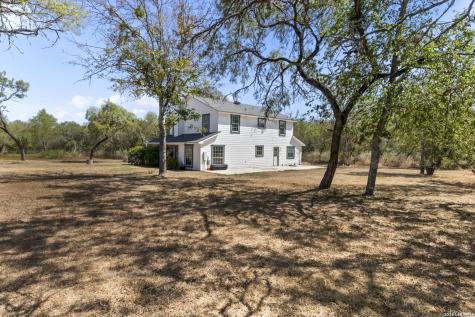 695 Fox Trotter Road Seguin TX 78155