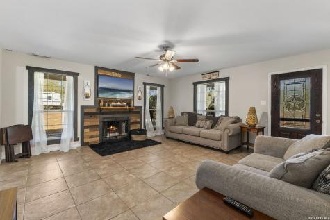 695 Fox Trotter Road Seguin TX 78155