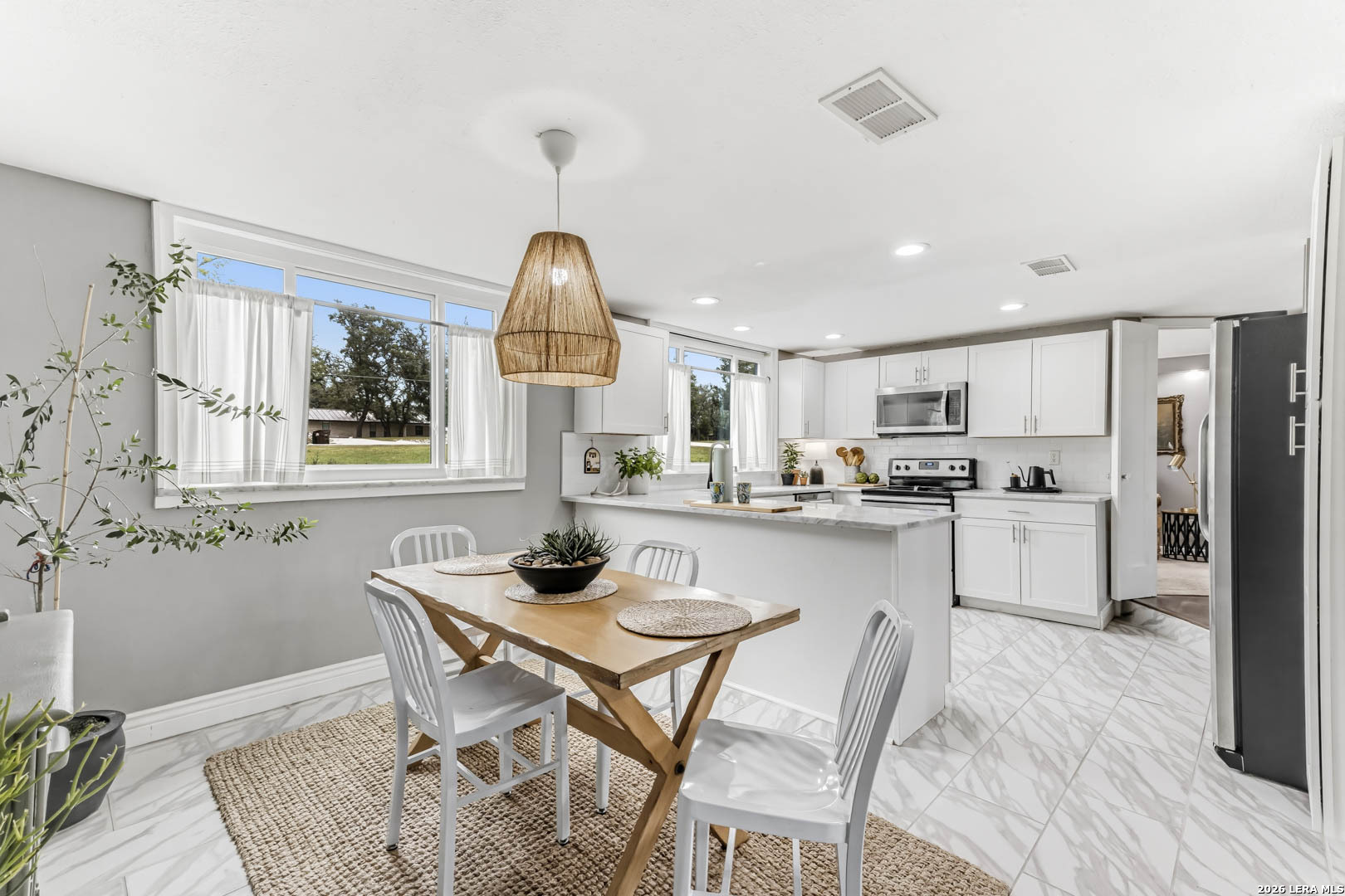 8433 Oak Thicket San Antonio TX 78255
