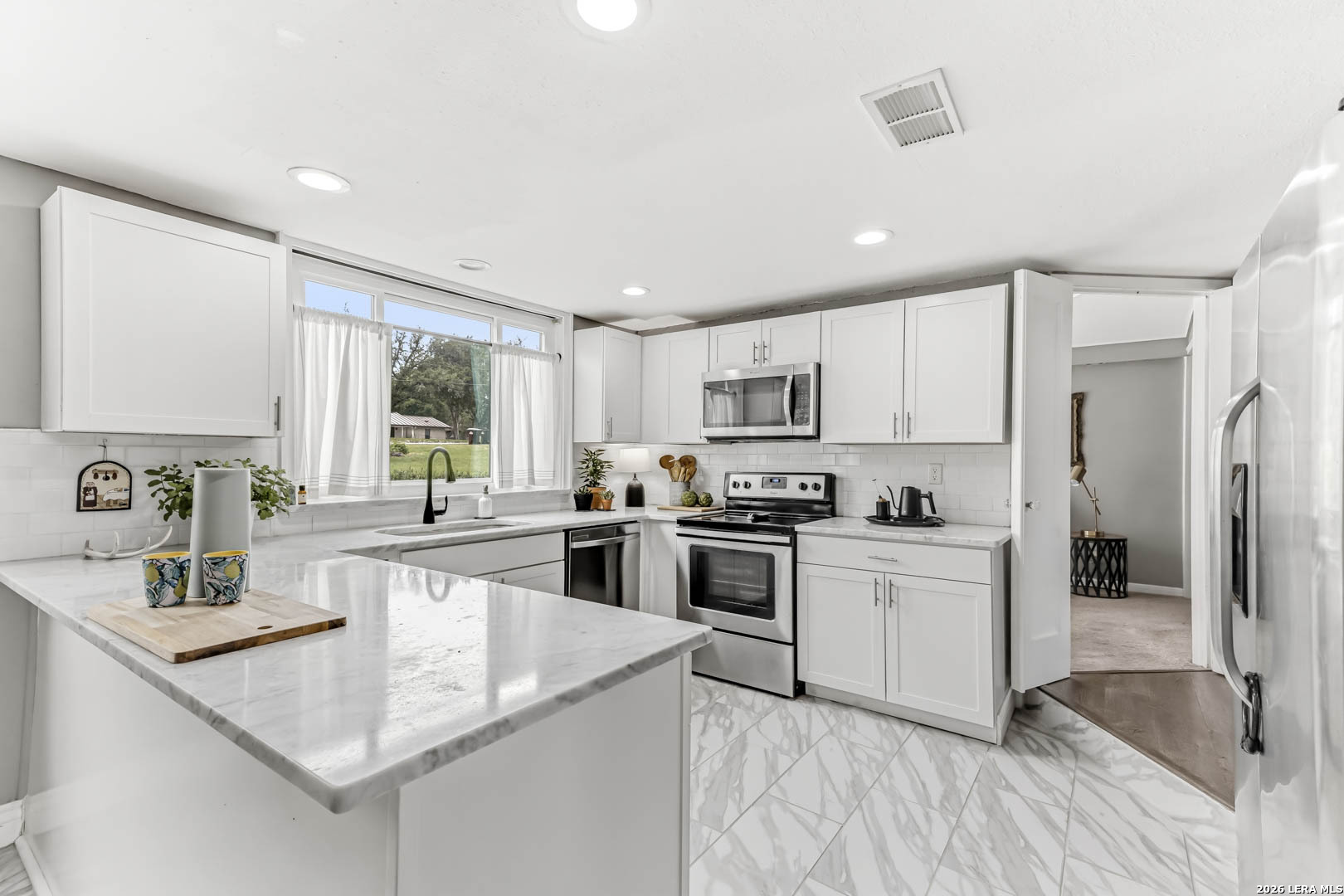 8433 Oak Thicket San Antonio TX 78255