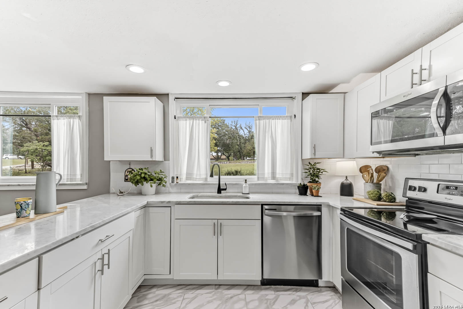 8433 Oak Thicket San Antonio TX 78255