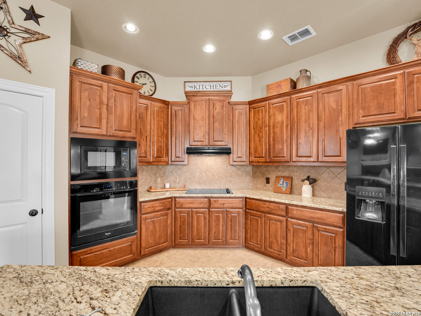 16021 Ethans Crossing Lytle TX 78052