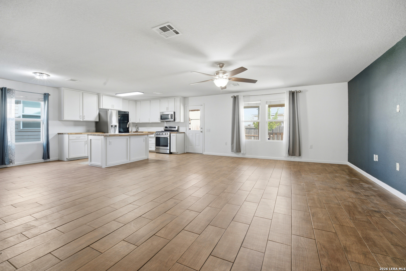 723 Pelican Landing San Antonio TX 78221