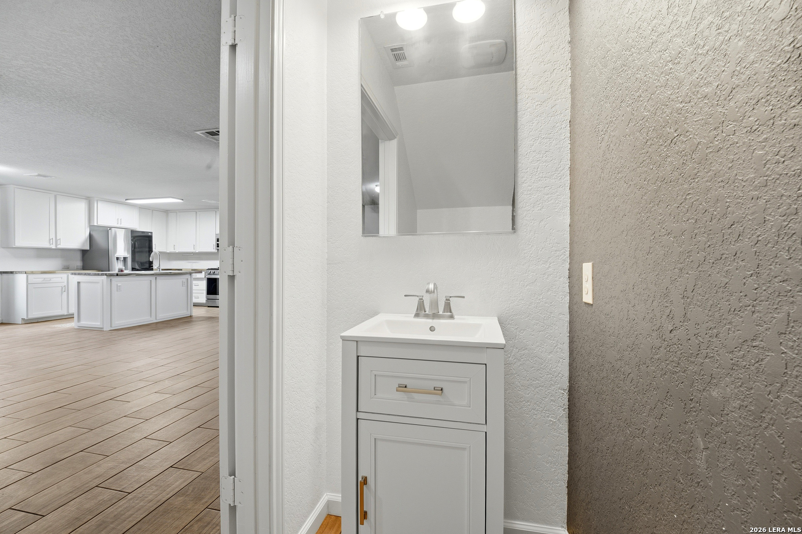 723 Pelican Landing San Antonio TX 78221