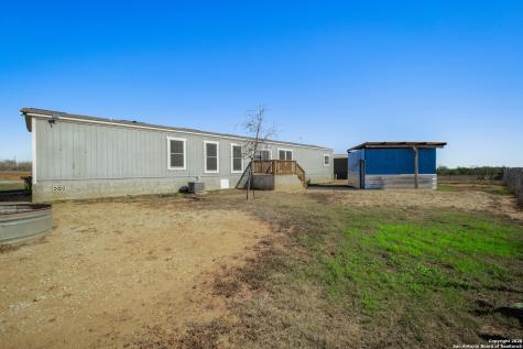 985 County Road 307 Jourdanton TX 78026