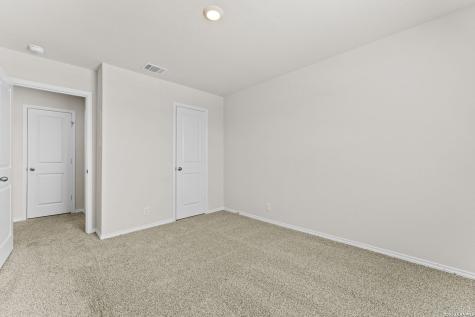 124 Pigeon Green San Antonio TX 78253