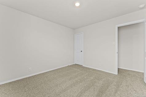 124 Pigeon Green San Antonio TX 78253