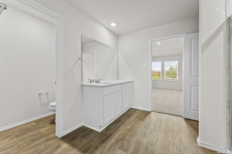 124 Pigeon Green San Antonio TX 78253