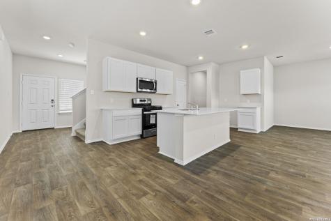 124 Pigeon Green San Antonio TX 78253