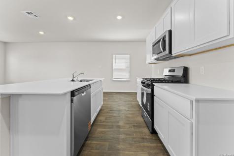 124 Pigeon Green San Antonio TX 78253