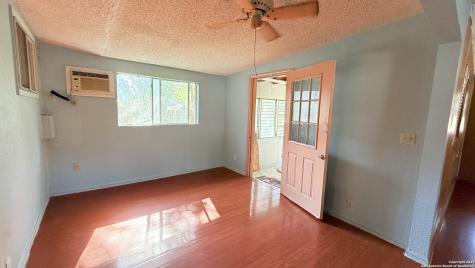 122 Newport San Antonio TX 78218