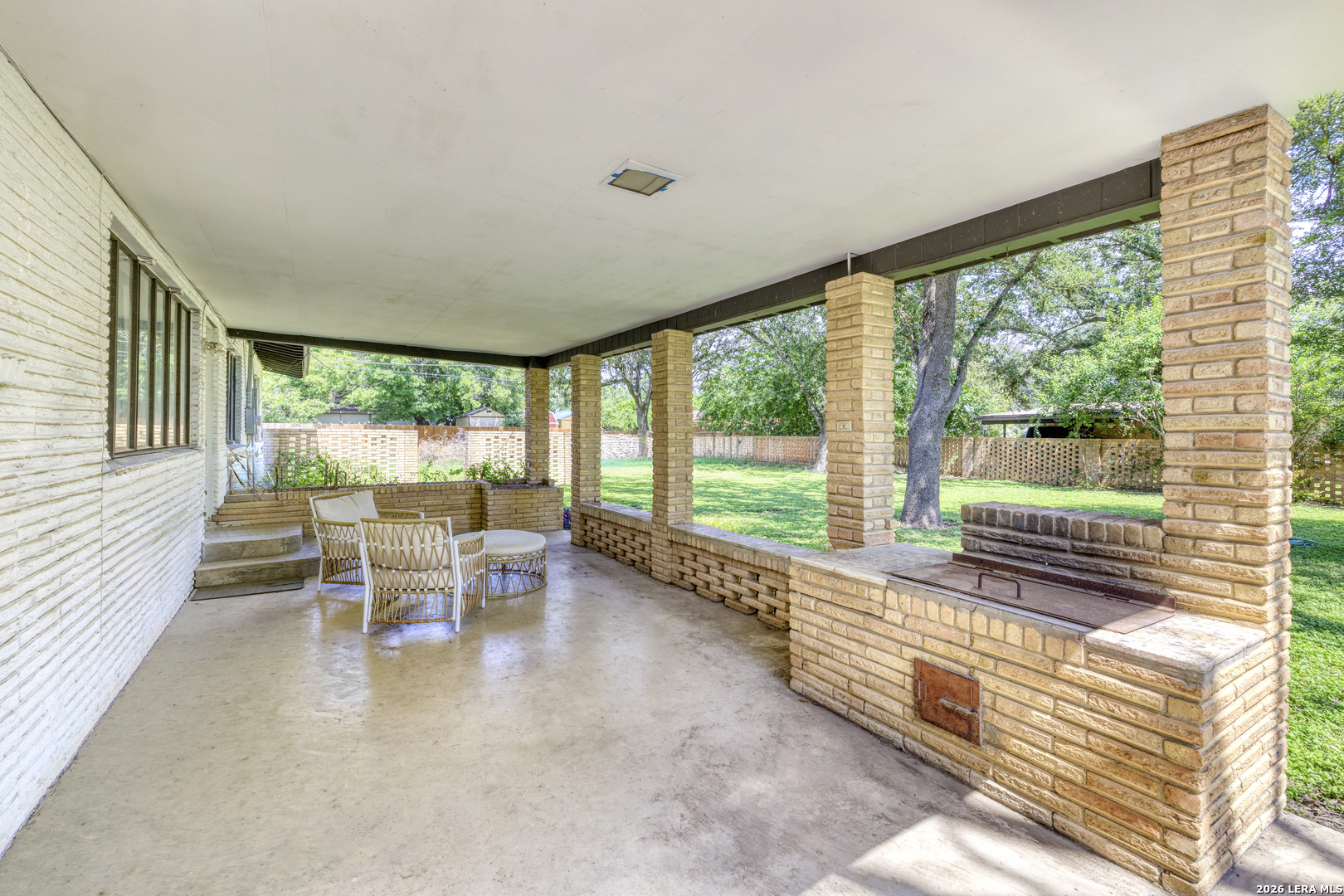 1019 E Leona Road Uvalde TX 78801