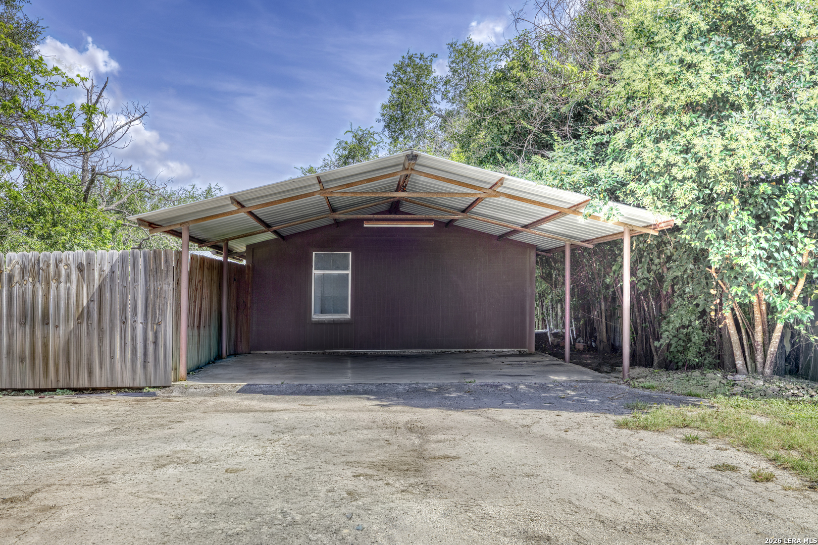 1019 E Leona Road Uvalde TX 78801