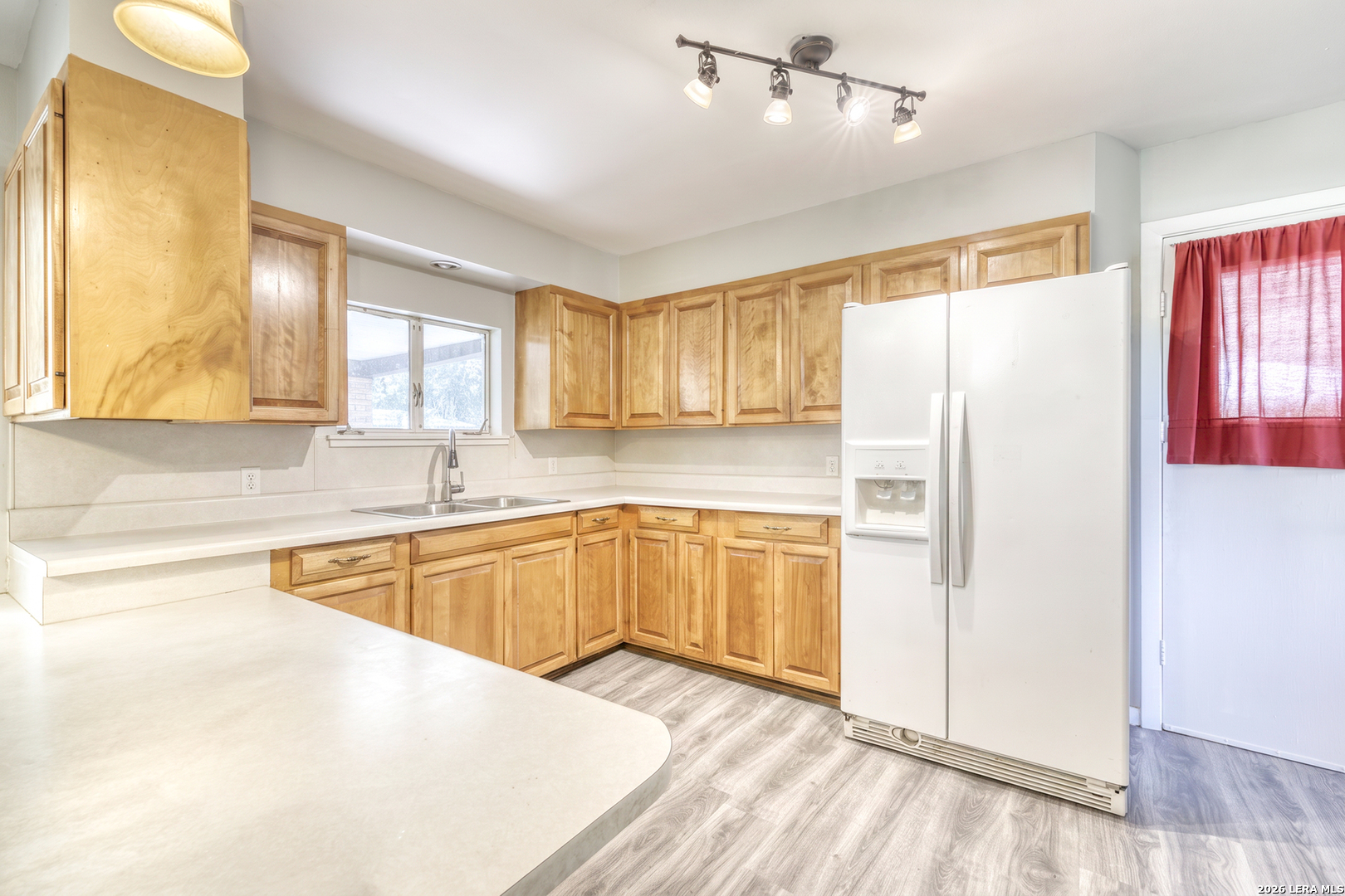 1019 E Leona Road Uvalde TX 78801