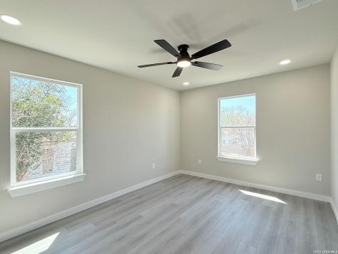 1822 Monterey San Antonio TX 78207