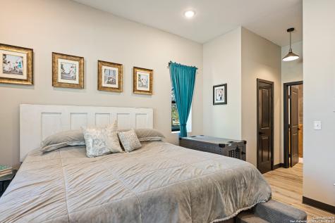 144 County Road 7725 Natalia TX 78059