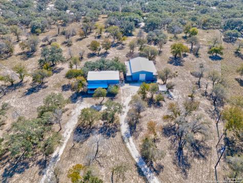 144 County Road 7725 Natalia TX 78059