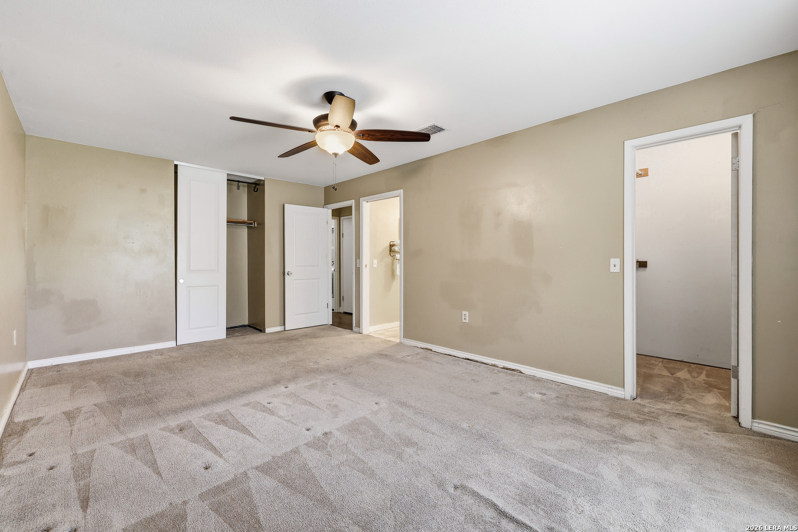 100 Fort Wayne Universal City TX 78148