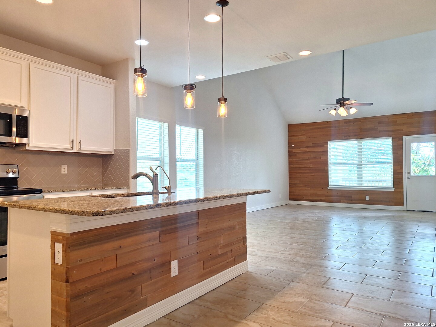 5801 Devonwood Street Cibolo TX 78108