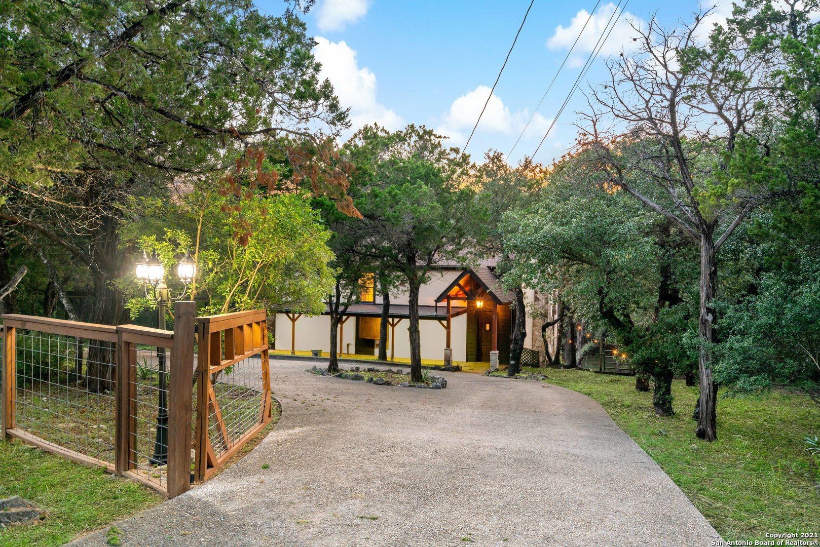 9215 Saddle Trail San Antonio TX 78255