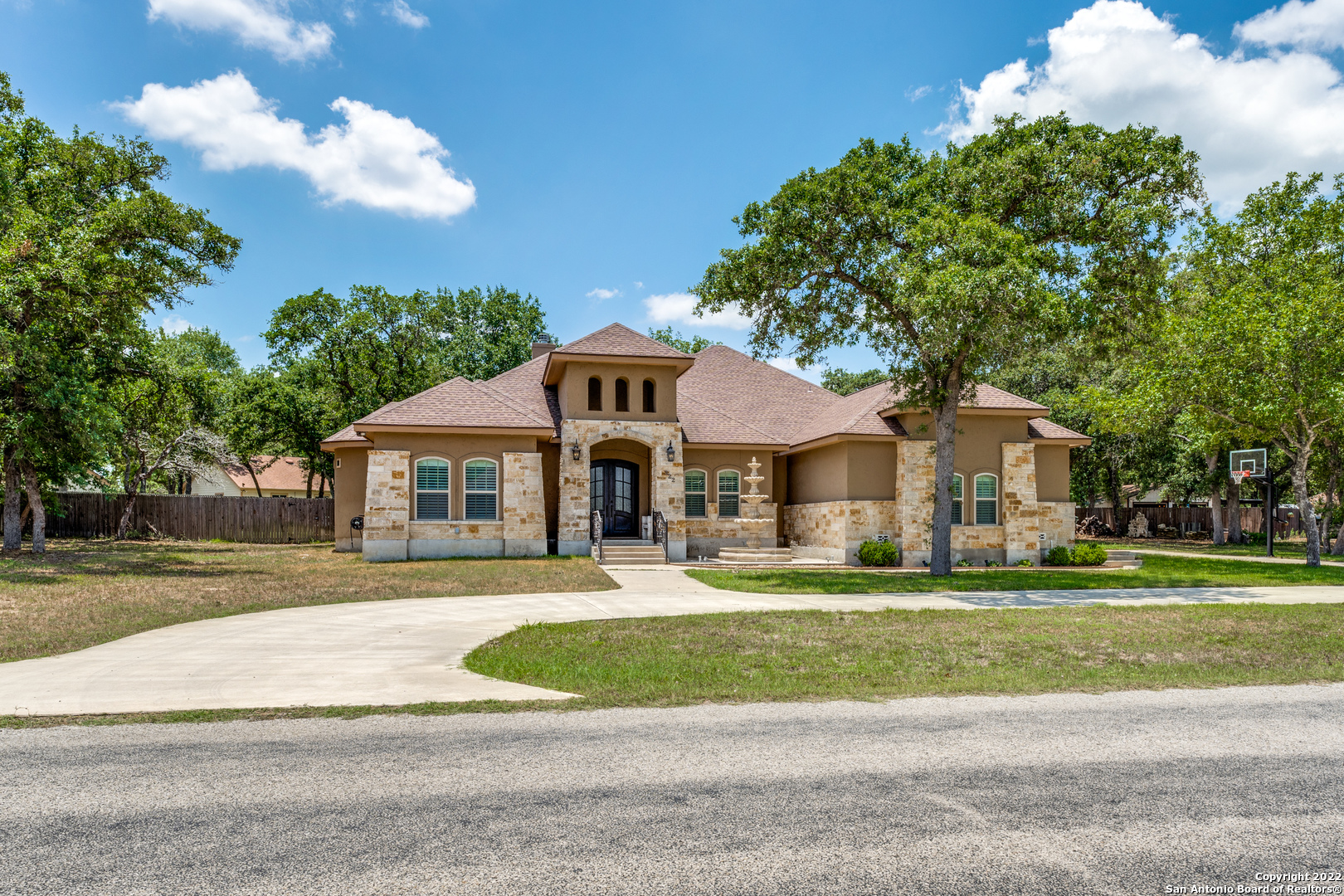 322 Rosewood Drive La Vernia TX 78121