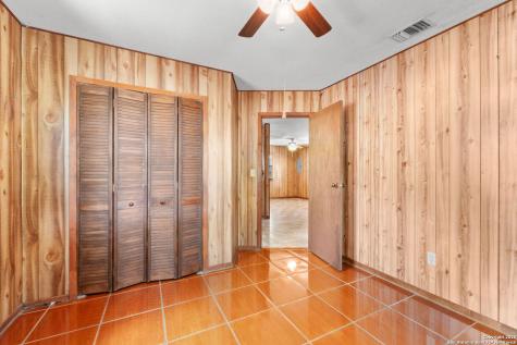 465 Oriente Pleasanton TX 78064