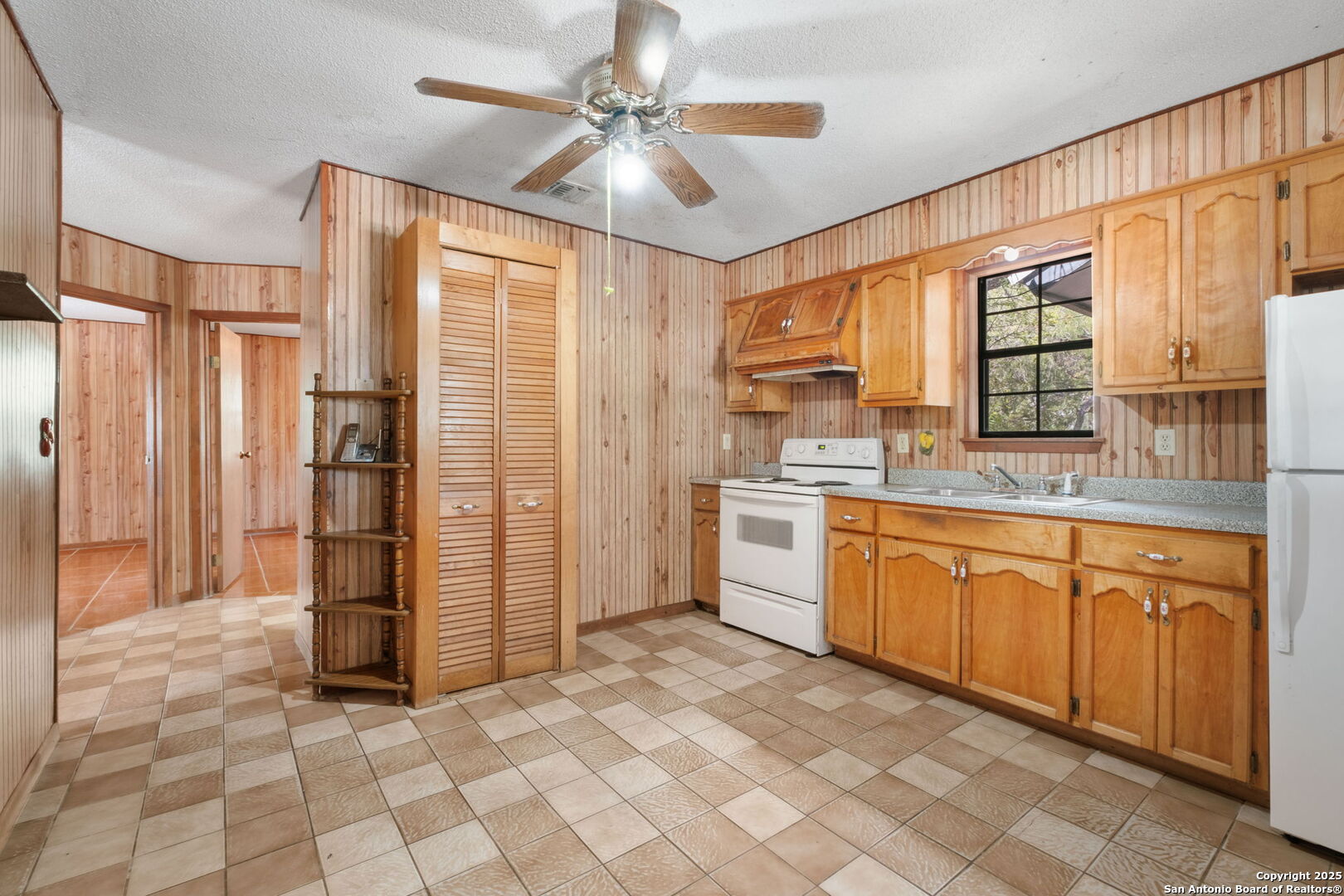 465 Oriente Pleasanton TX 78064