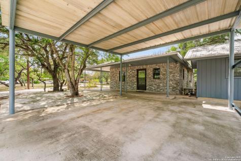 465 Oriente Pleasanton TX 78064