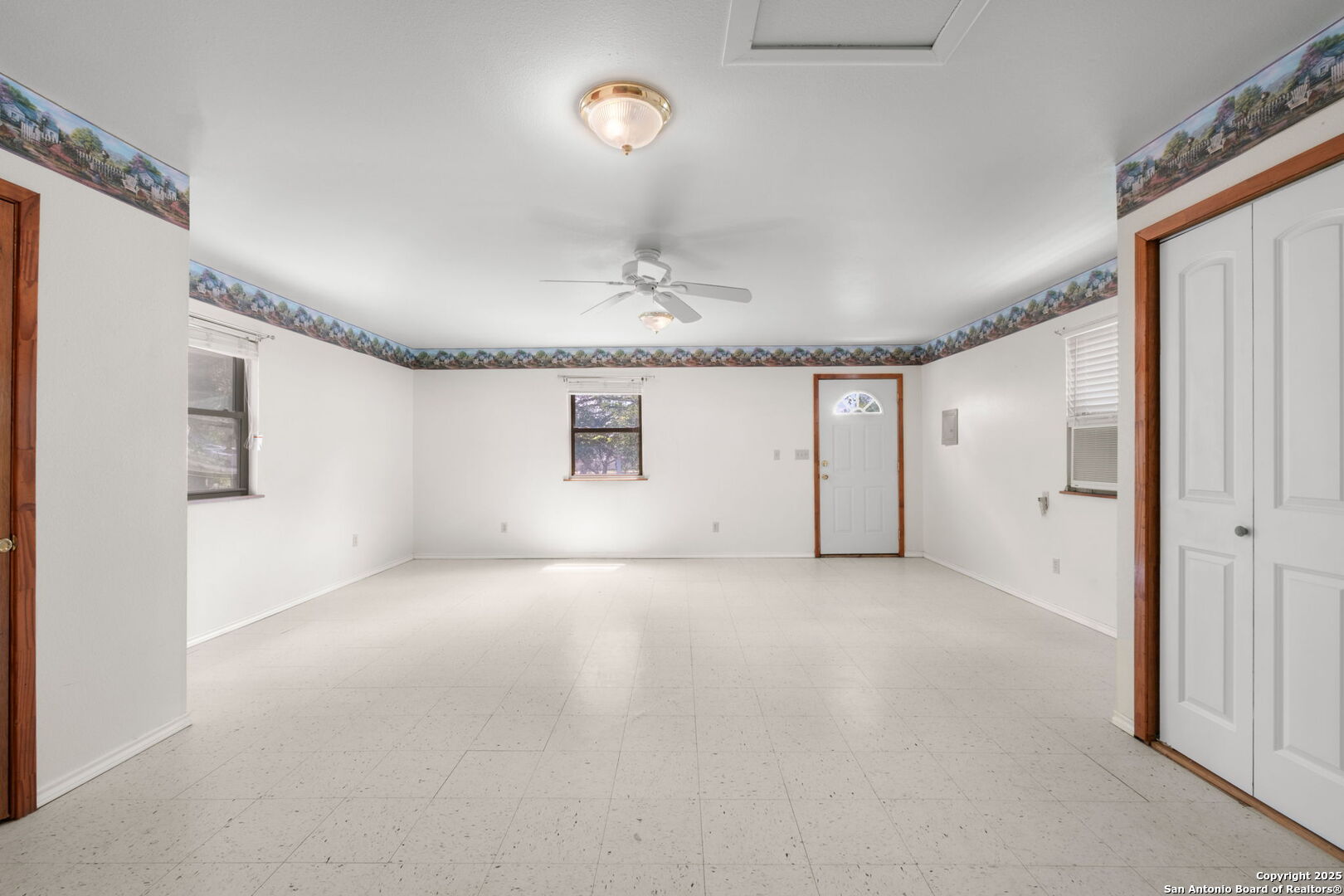 465 Oriente Pleasanton TX 78064