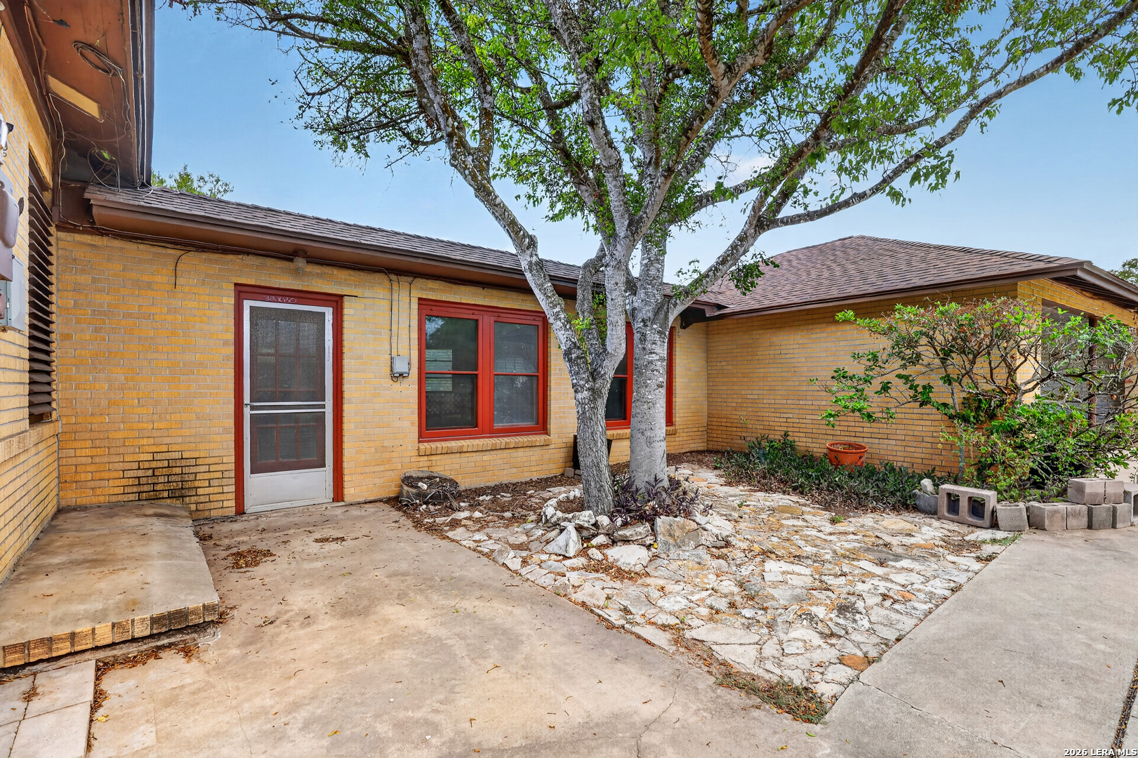 101 Fahr Drive Poth TX 78147