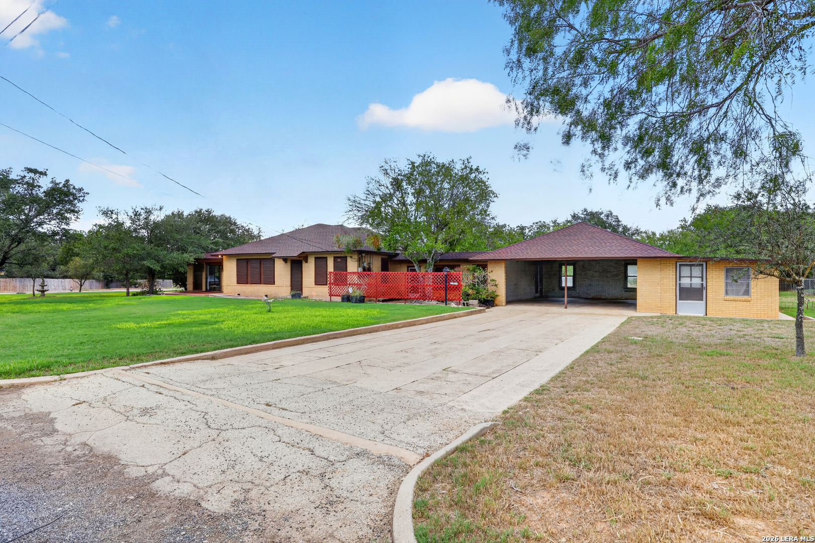 101 Fahr Drive Poth TX 78147