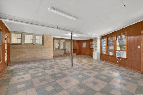 101 Fahr Drive Poth TX 78147