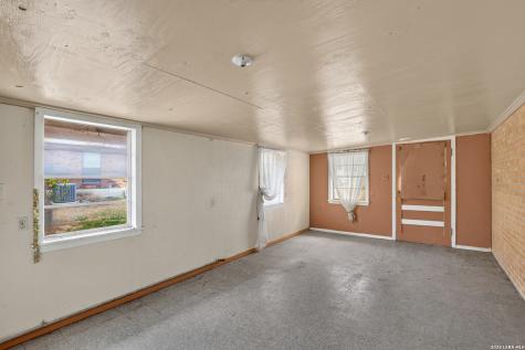 101 Fahr Drive Poth TX 78147