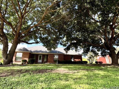 198 Lakeside Drive Seguin TX 78155