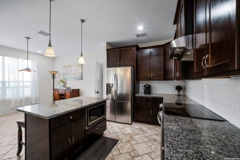 7215 Avery Road Live Oak TX 78233