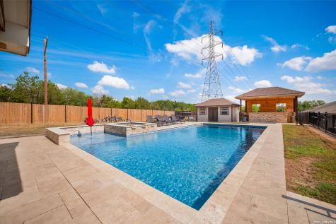 7215 Avery Road Live Oak TX 78233