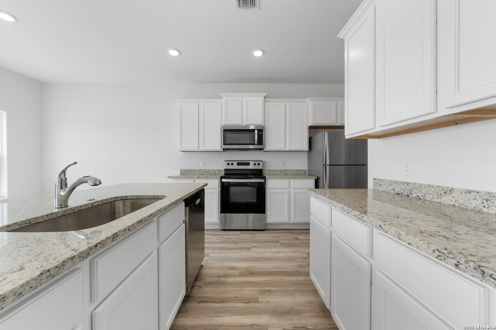 16174 Farmer Lytle TX 78052