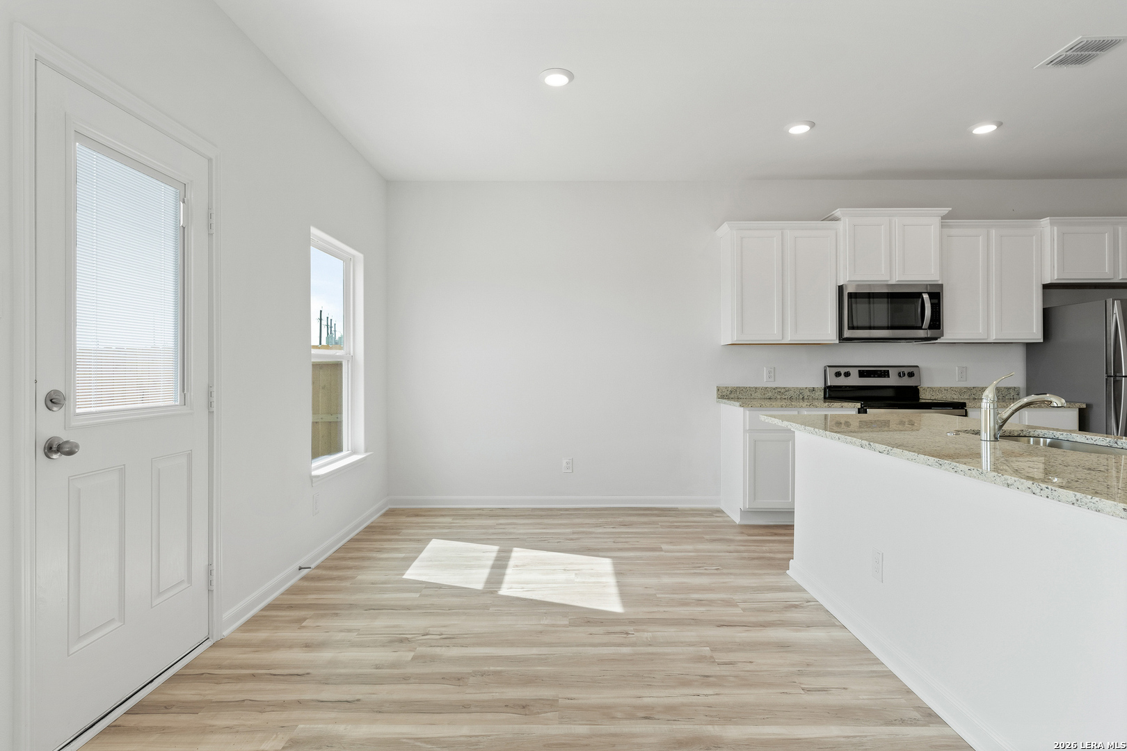 16174 Farmer Lytle TX 78052