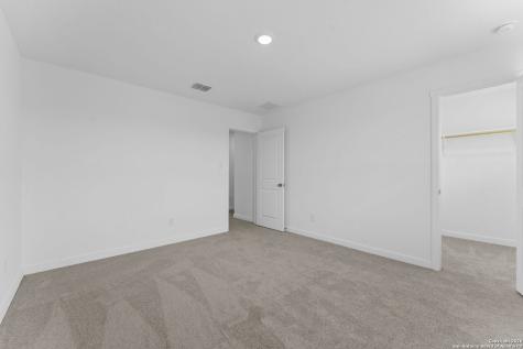 6607 Titan Park Converse TX 78109